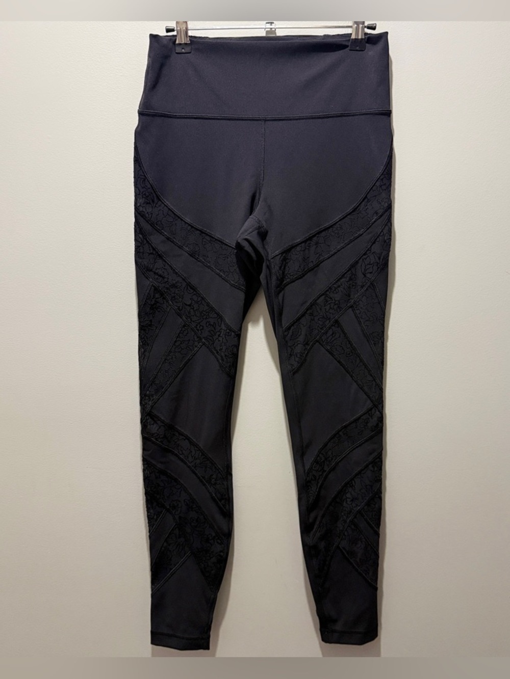 Lululemon Wunder Under High-Rise Tight - Black Lace - Picture 4 of 10